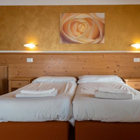 Agritur Al Vigneto Bed & Breakfast Trento Exterior photo