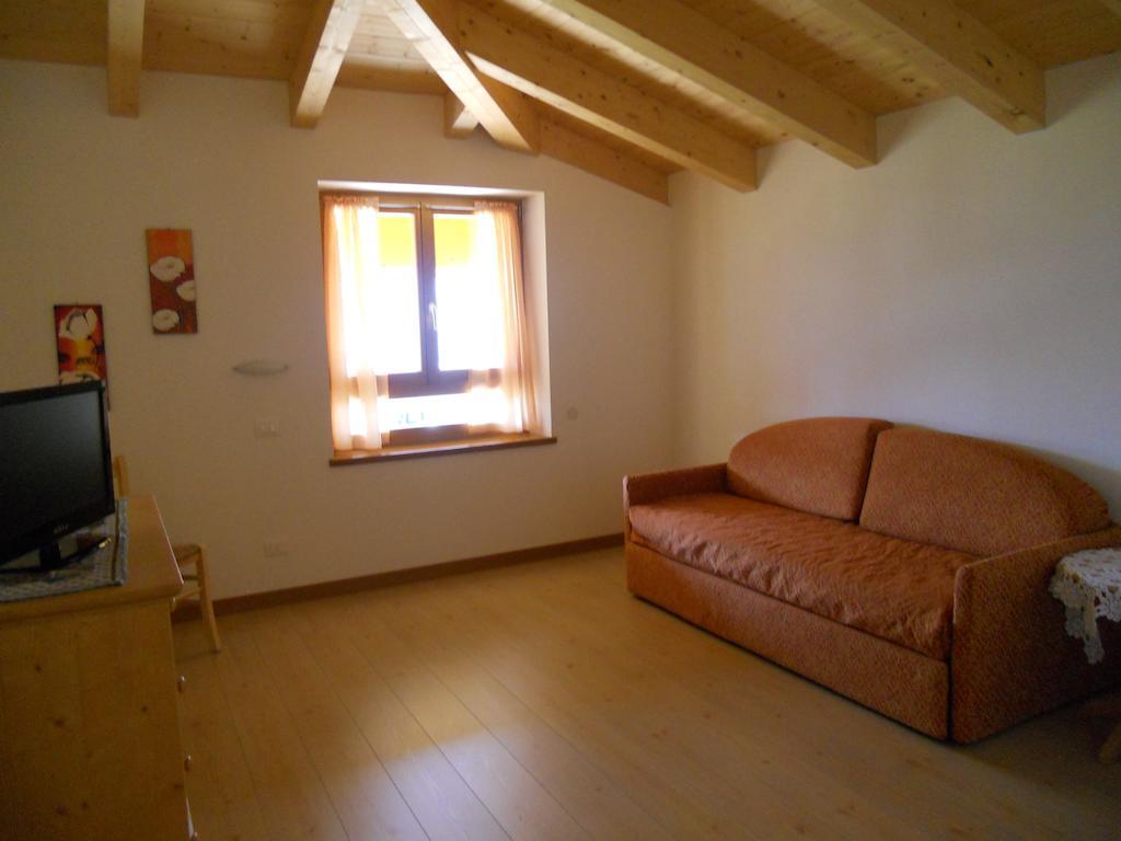 Agritur Al Vigneto Bed & Breakfast Trento Room photo